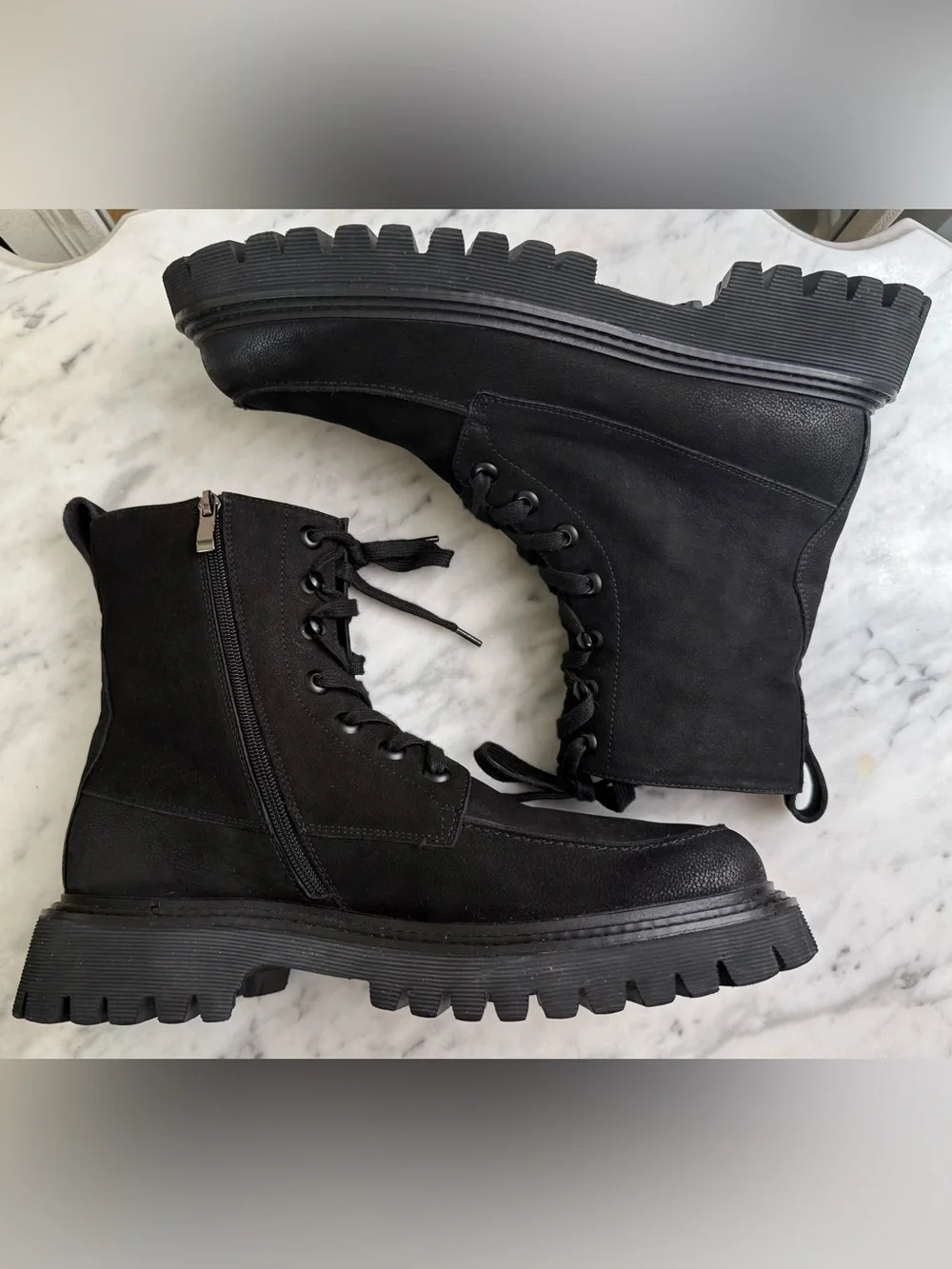 Steve Madden Walvia Nubuck Lug Sole Work Boots Size 11 NWOT